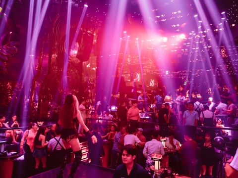 Hình ảnh không gian quán