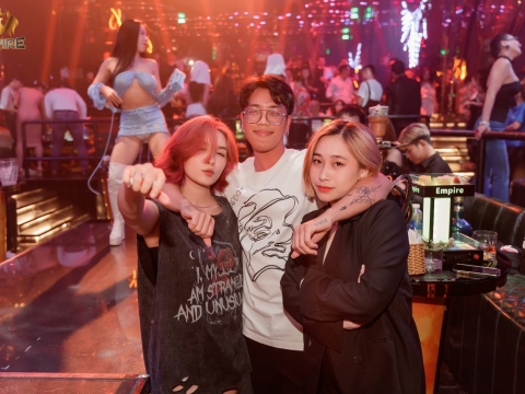 Hình ảnh khách hàng tháng 9