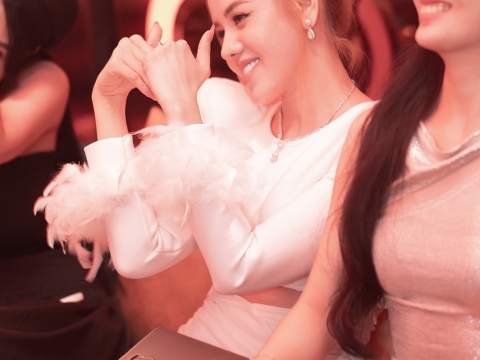 Hình ảnh khách hàng tháng 9