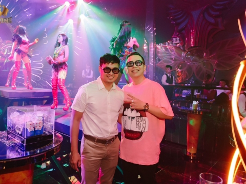 Hình ảnh khách hàng tháng 5