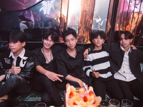 Hình ảnh khách hàng tháng 8